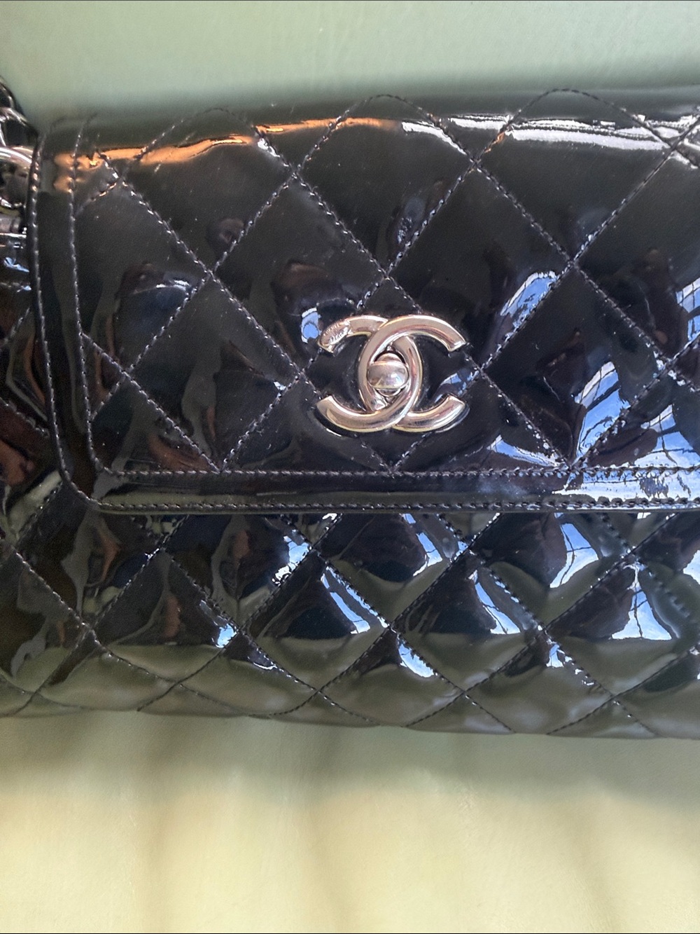 CHANEL Quilted Patent Coco Shine Large Accordion Shoulder Bag with Chain Strap - Picture 5 of 10